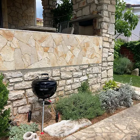 بيت للعطل House *
