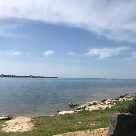 House 카리가도르